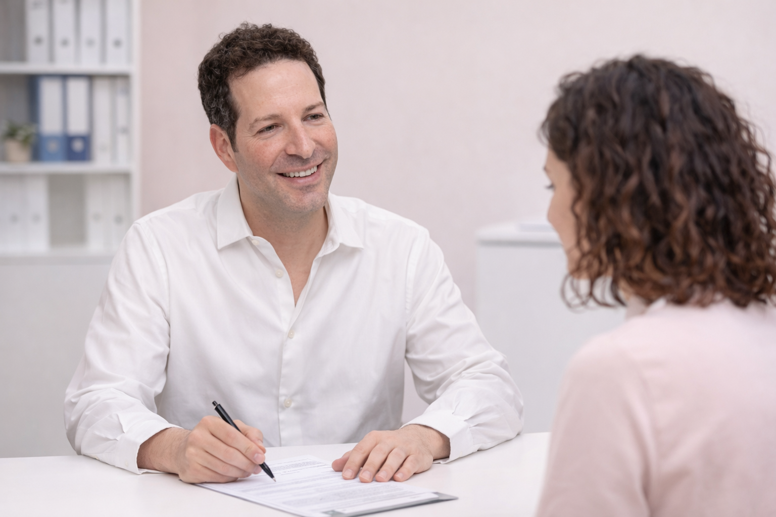 פגישת ייעוץ רפואית עם ד"ר נעם דומניץ הכוללת בירור רפואי ואבחון
